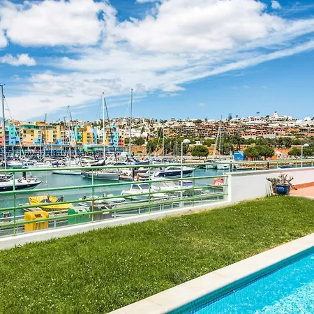 Villa Malibu Marina