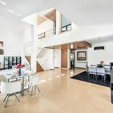 Villa Malibu Marina *