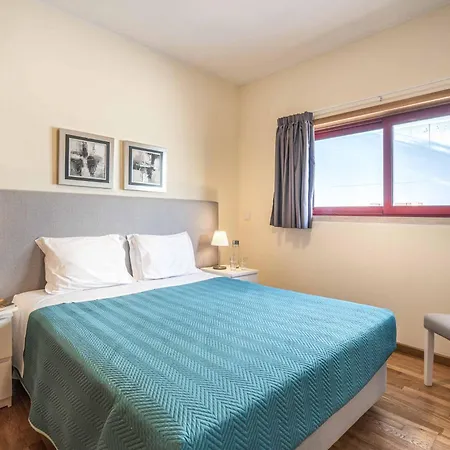 Malibu Marina Villa Albufeira